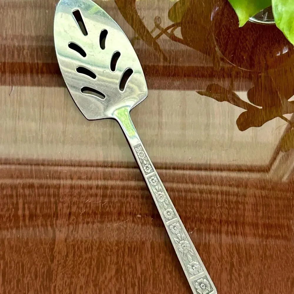 Vintage Imperial International Dessert Cake Server Japan 9”